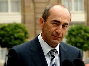 Конституционный суд Армении принял к производству заявление Роберта Кочаряна